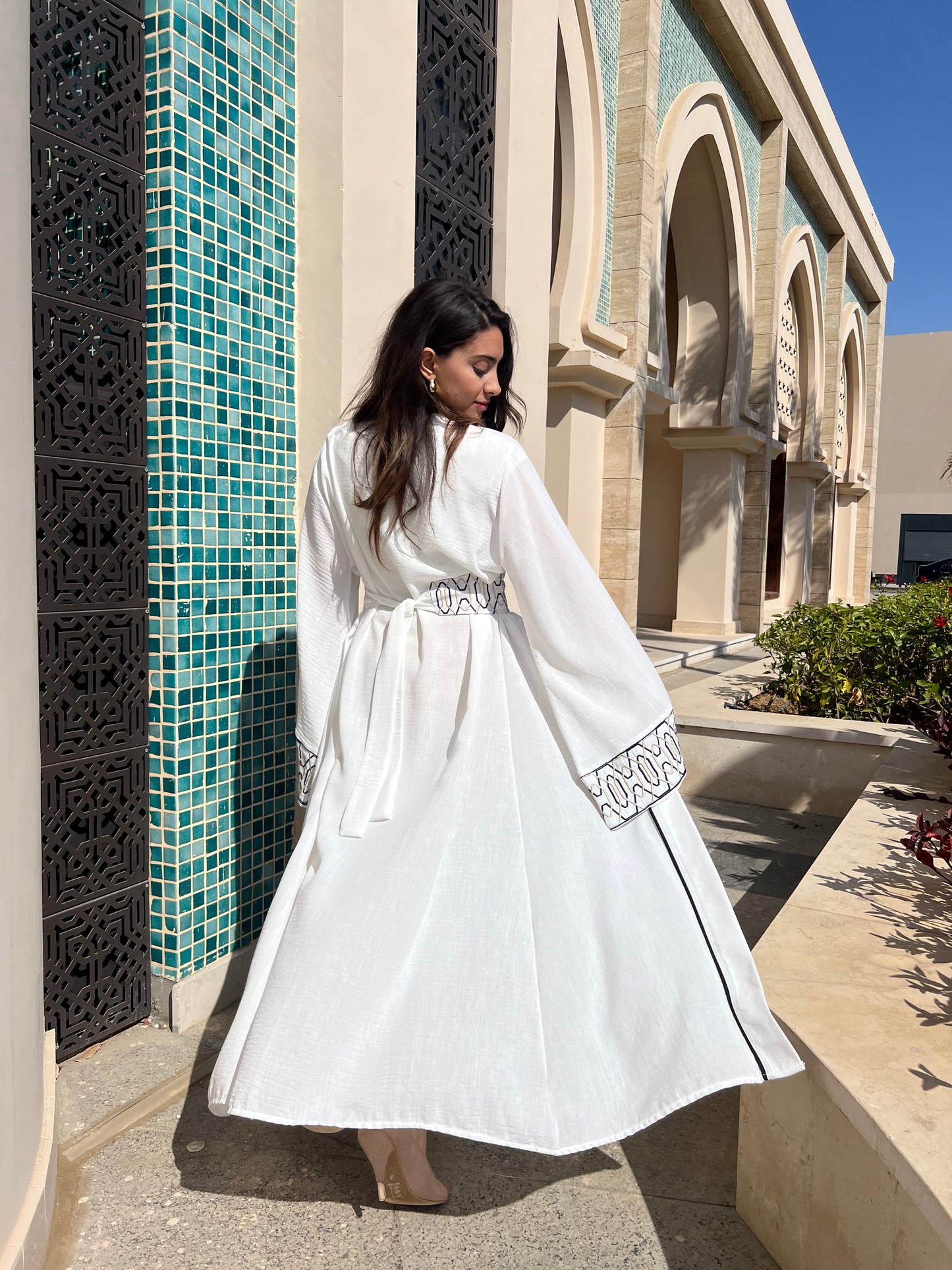 Embroidered Belt Abaya